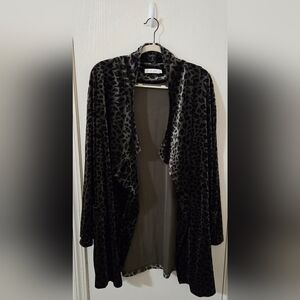 Amaryllis Velvet Jacket